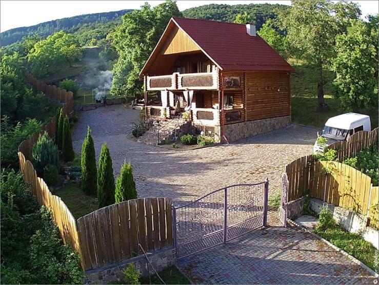 Творча Садиба Swaljawa Exterior foto